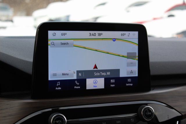 Used 2020 Ford Escape Titanium image 23