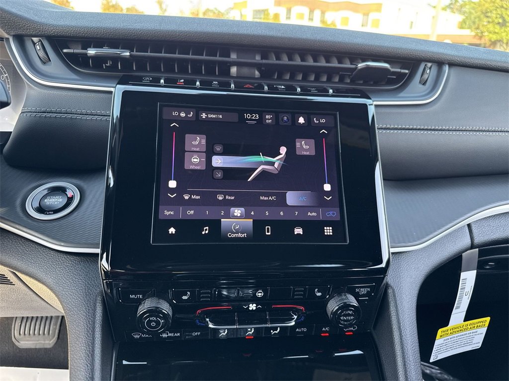 New 2025 Jeep Grand Cherokee Altitude w/ Trailer Tow Package image 20