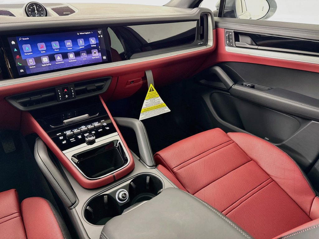 New 2026 Porsche Cayenne Coupe AWD/4WD image 26