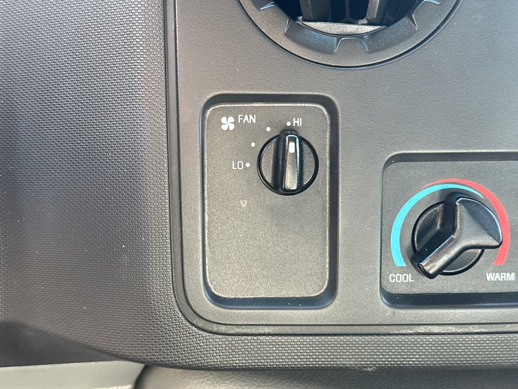 Used 2019 Ford E-450 and Econoline 450 Super Duty w/ Power Windows & Locks Group RWD image 25