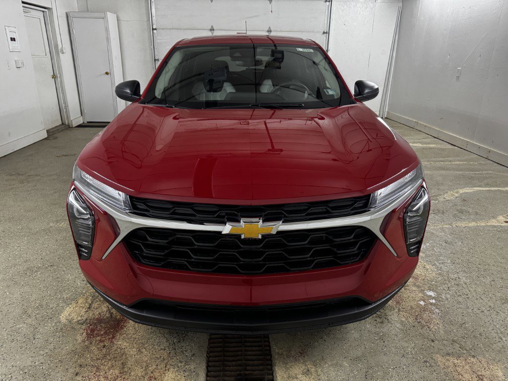 New 2026 Chevrolet Trax LS image 3