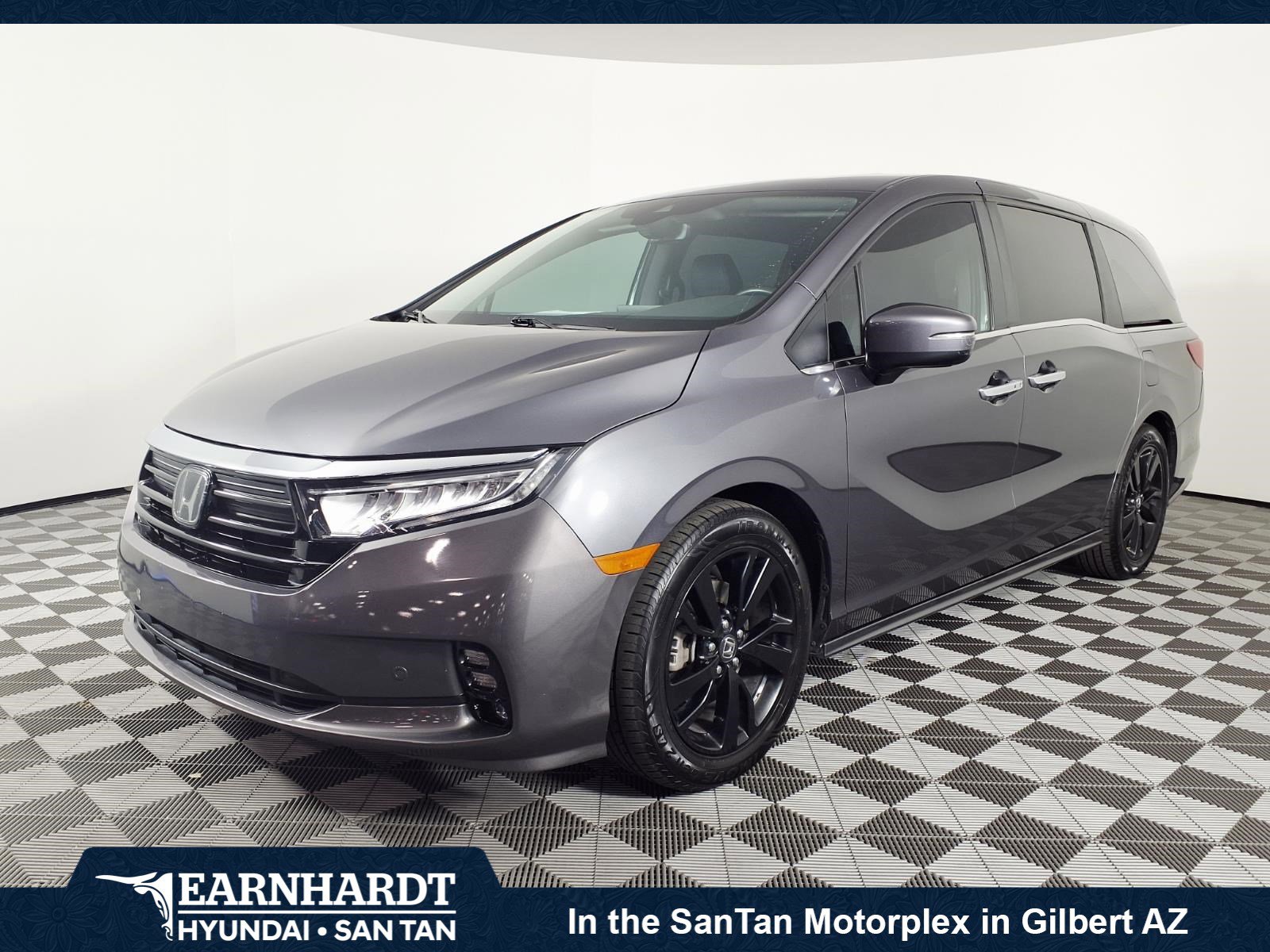 Used 2023 Honda Odyssey Touring image 1