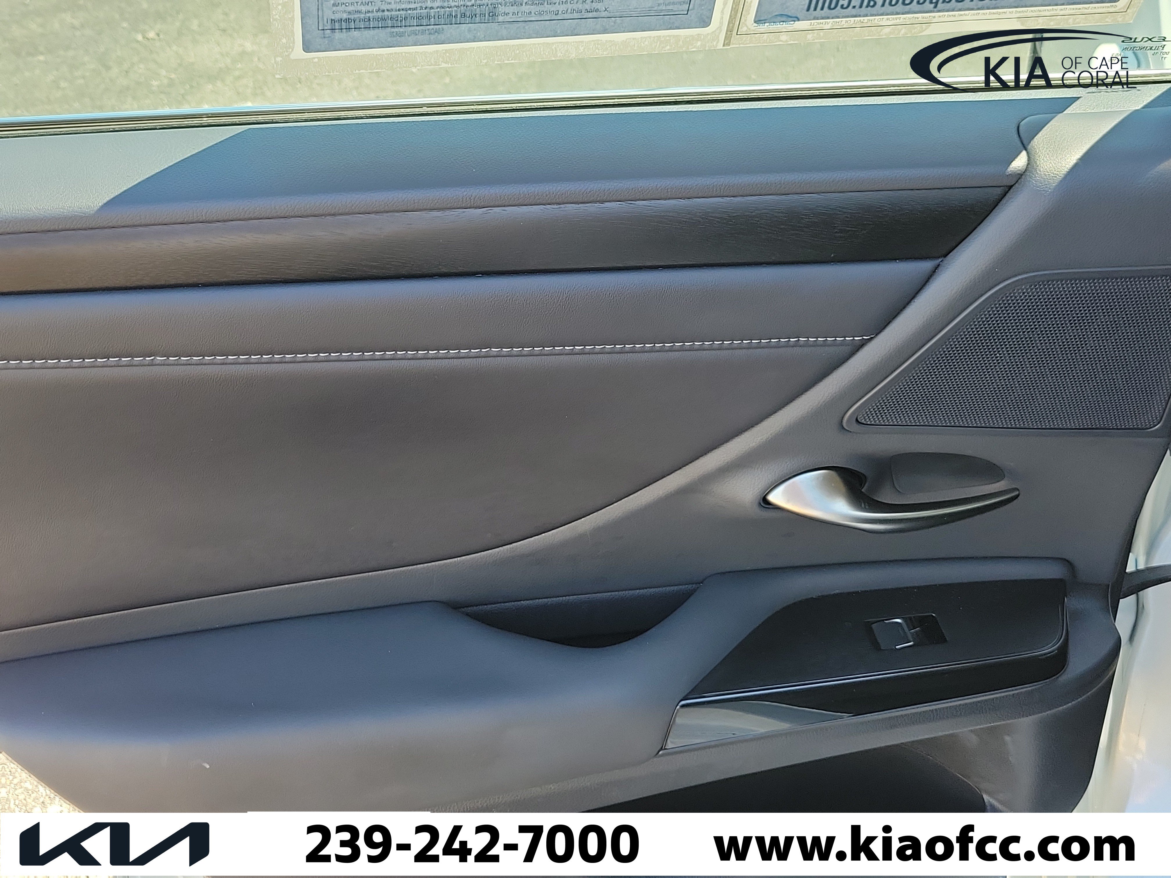 Used 2024 Lexus ES 350 w/ Premium Package FWD image 14