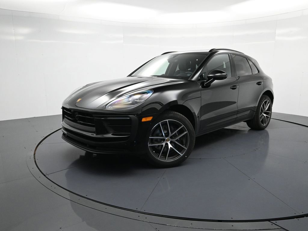 Certified 2026 Porsche Macan image 1