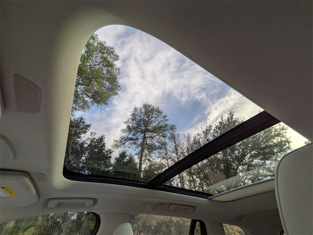 Certified 2024 Volvo XC90 B6 Plus w/ Protection Package Premier image 22