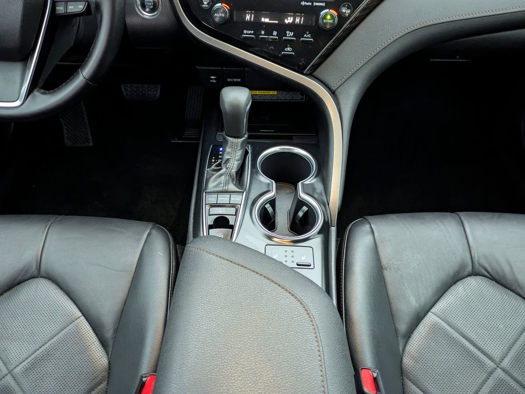 Used 2019 Toyota Camry XLE image 19