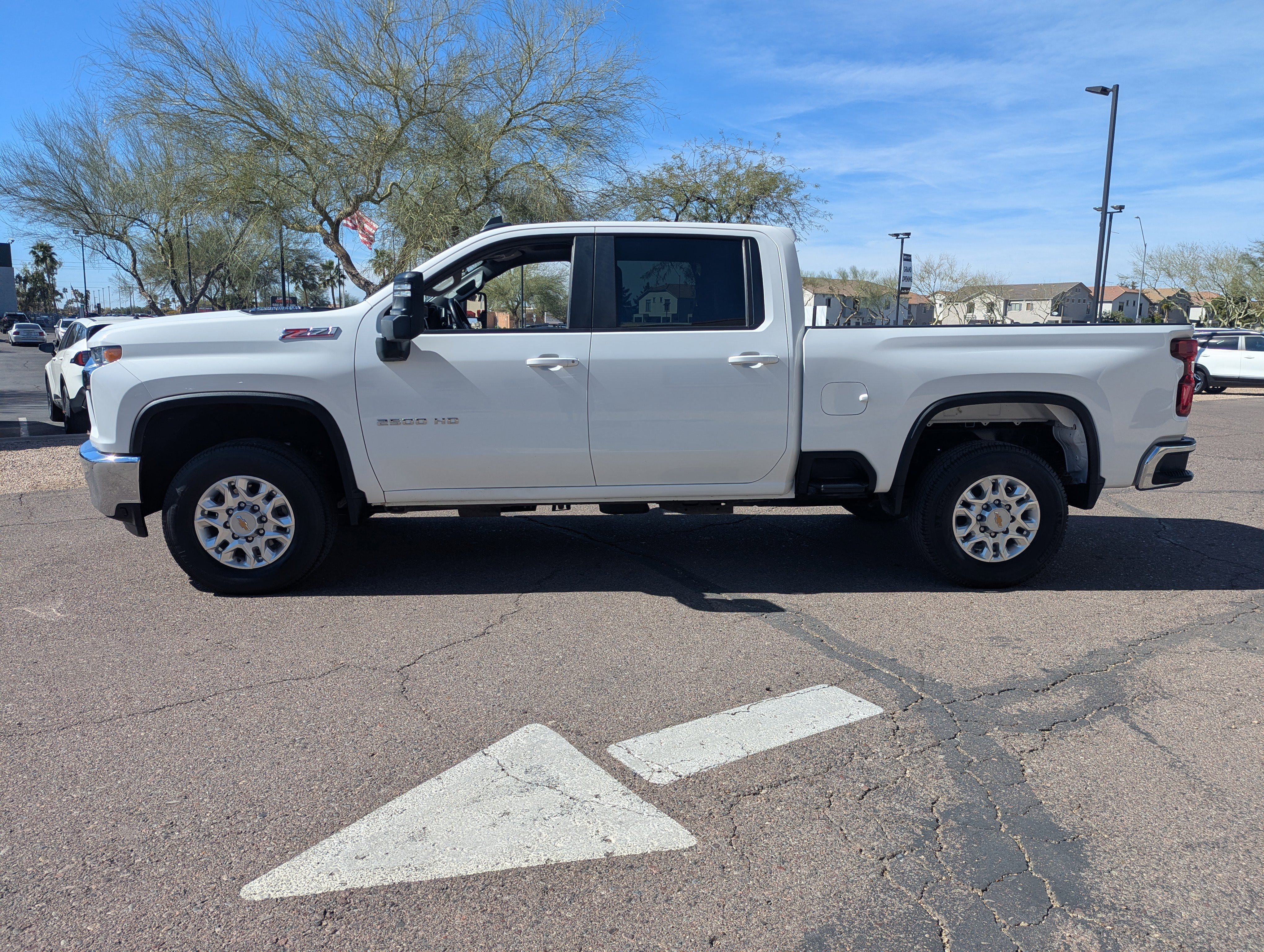 Used 2023 Chevrolet Silverado 2500 LT image 5