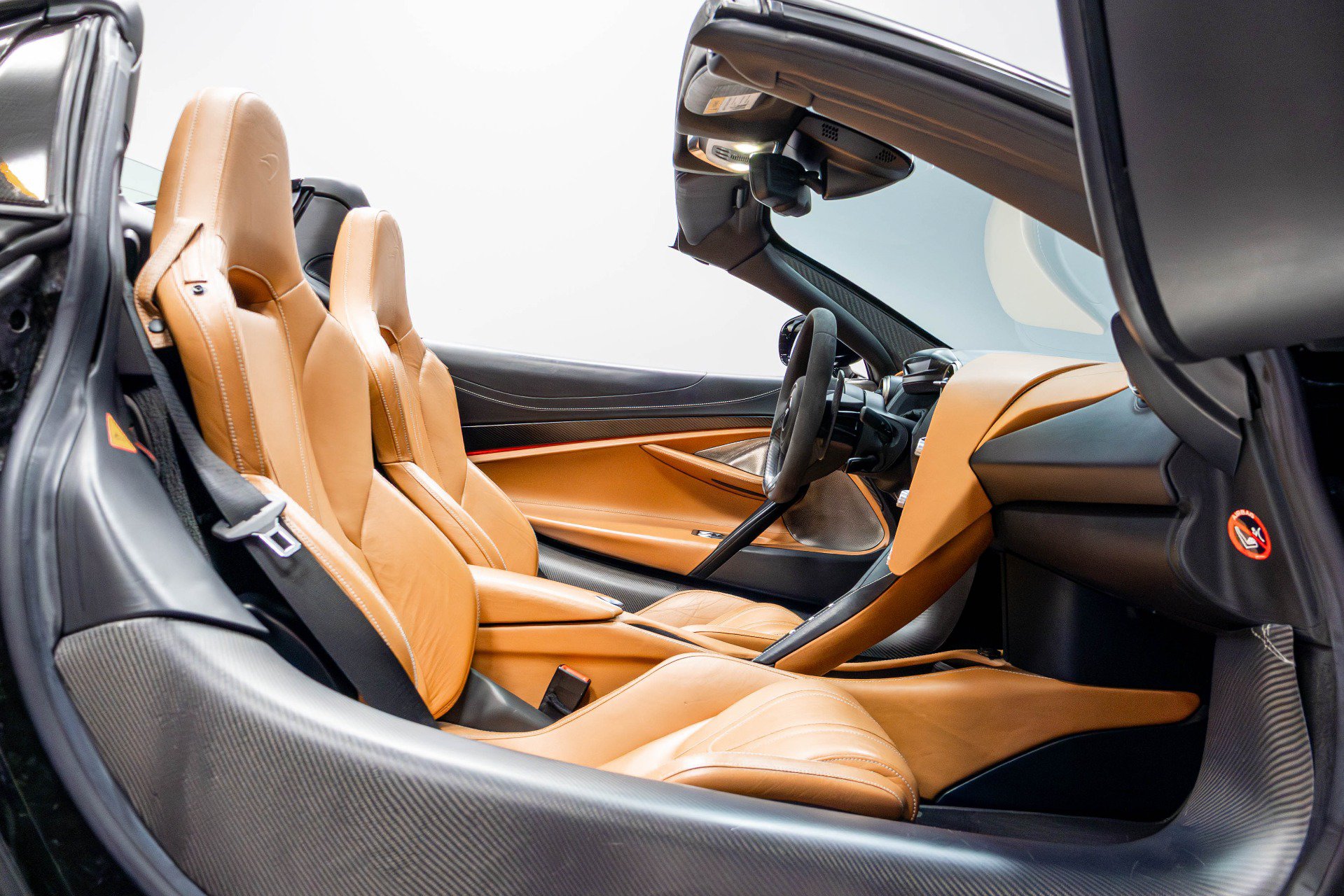 Used 2019 McLaren 720S Luxury RWD image 25