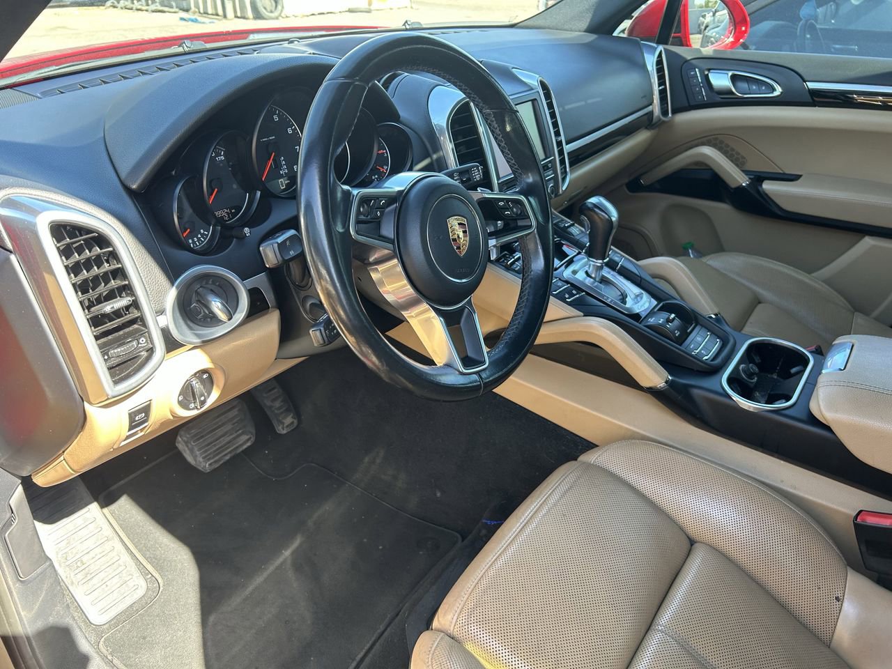 Used 2016 Porsche Cayenne AWD/4WD image 11