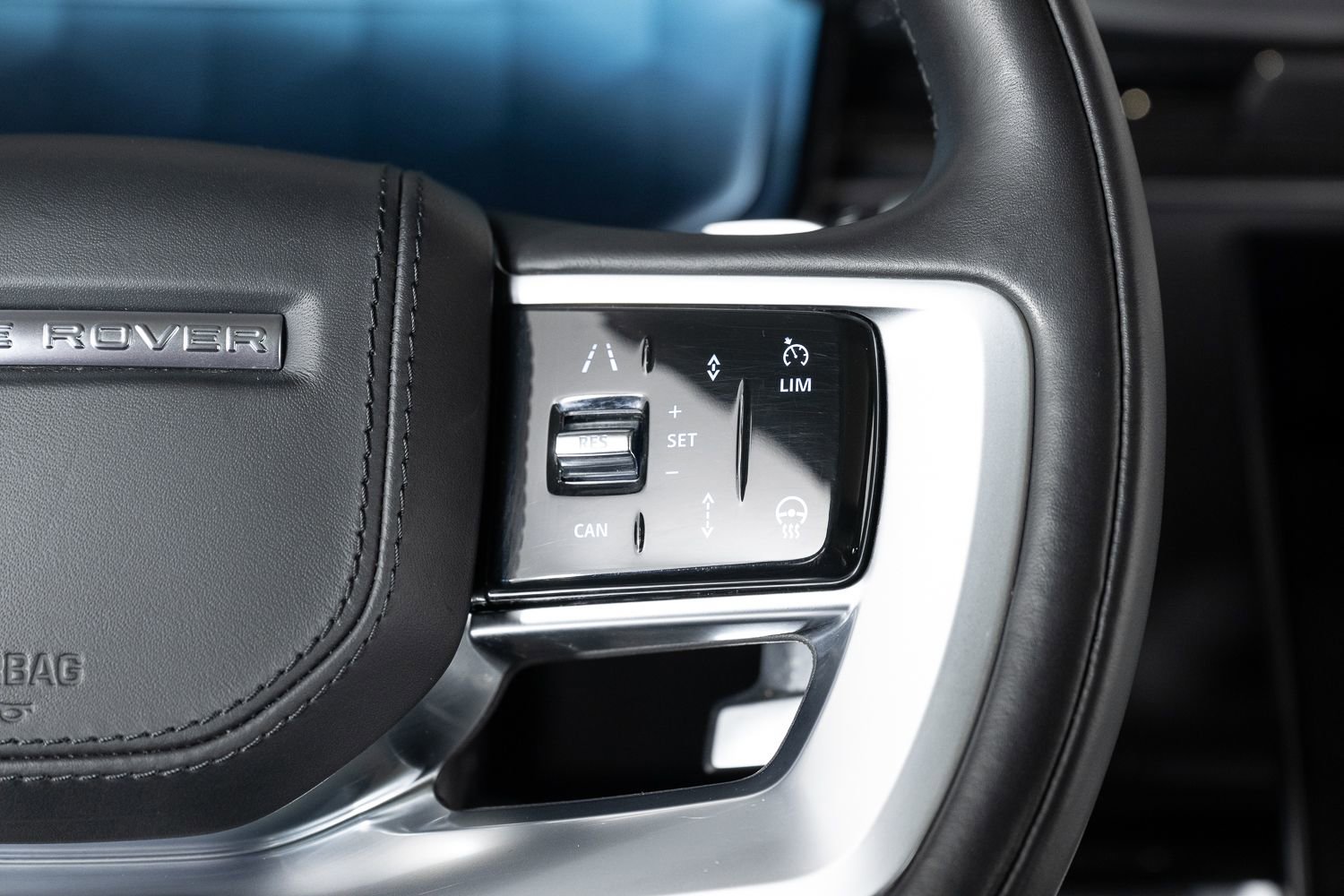 Used 2022 Land Rover Range Rover SE image 34