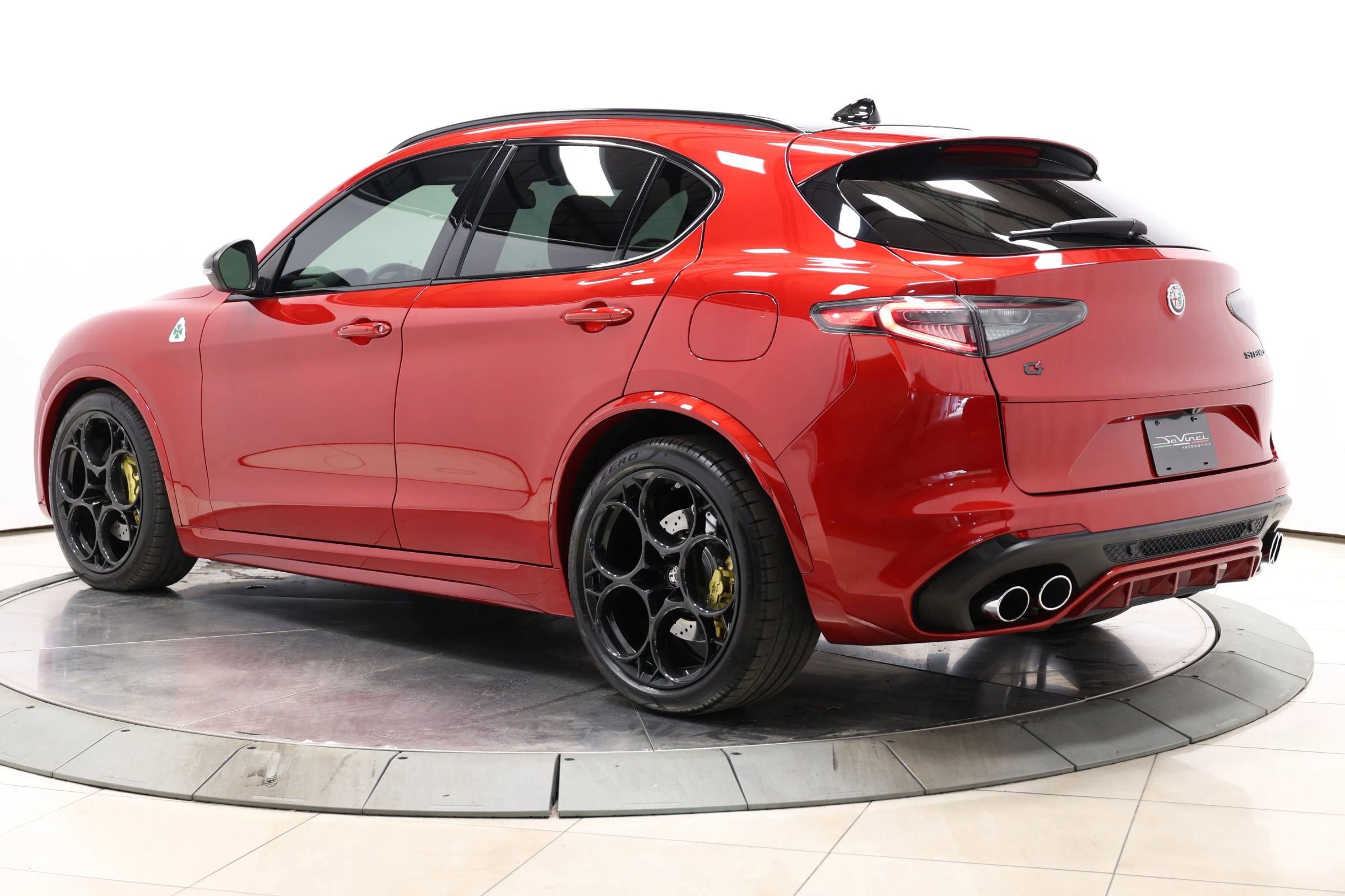 Used 2024 Alfa Romeo Stelvio Quadrifoglio image 54