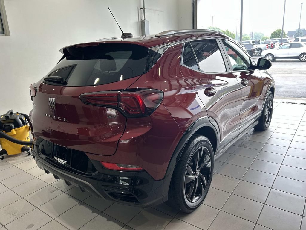 Used 2024 Buick Encore GX Sport Touring FWD image 4
