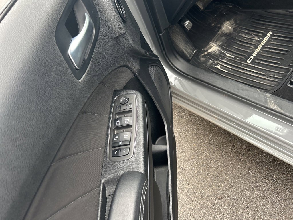 Certified 2023 Dodge Charger SXT w/ Blacktop Package image 5