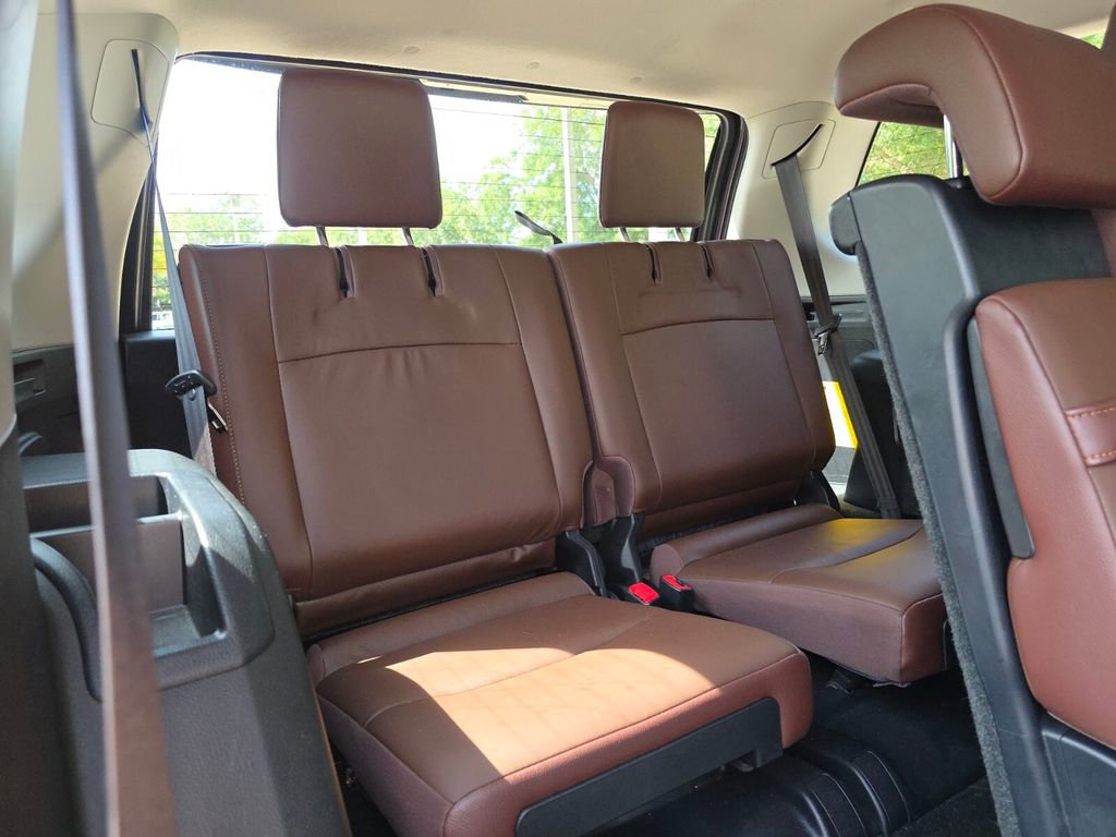 Certified 2017 Toyota 4Runner Limited AWD/4WD image 19