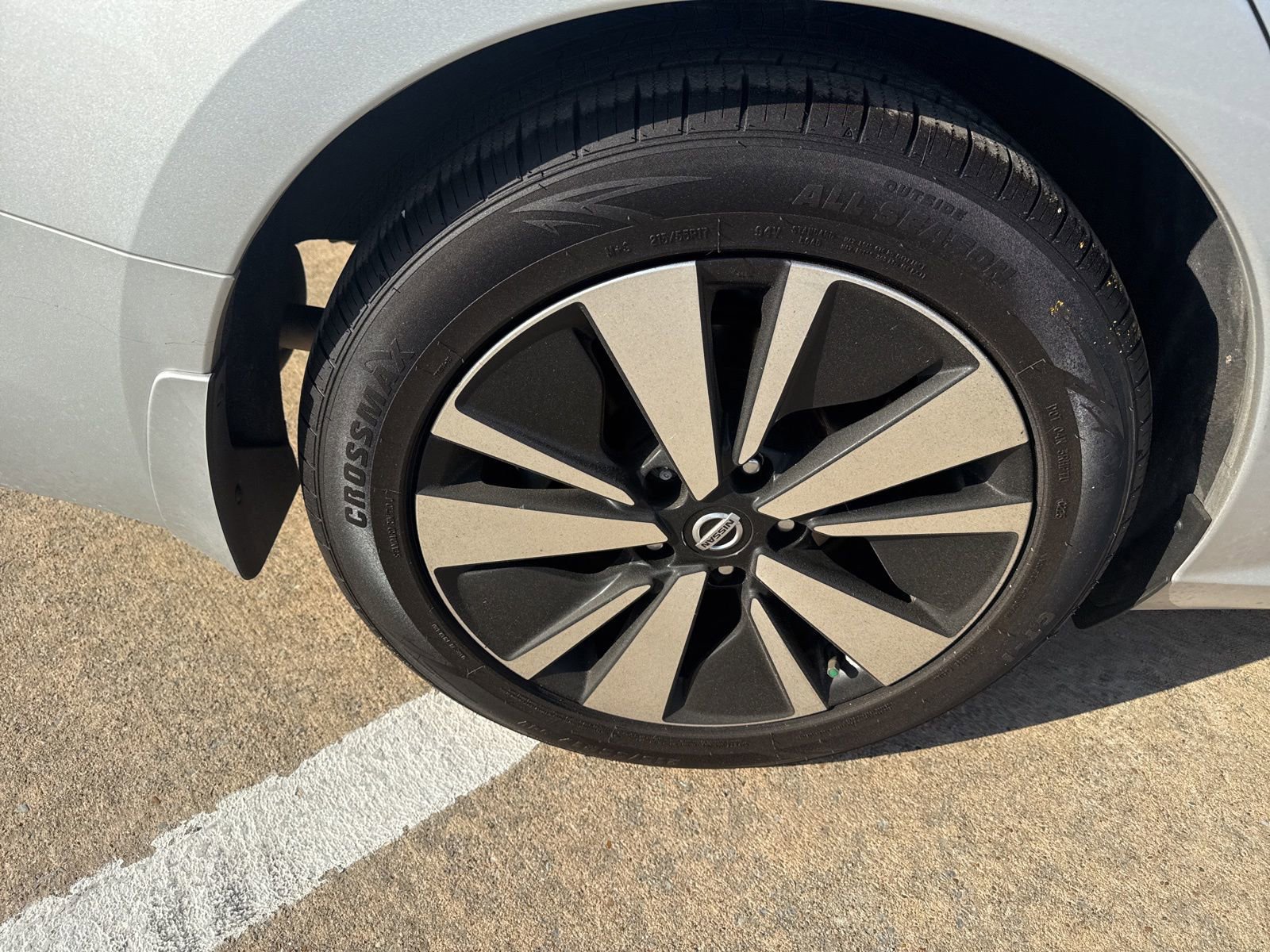 Used 2021 Nissan Altima 2.5 SV w/ SV Premium Package image 9