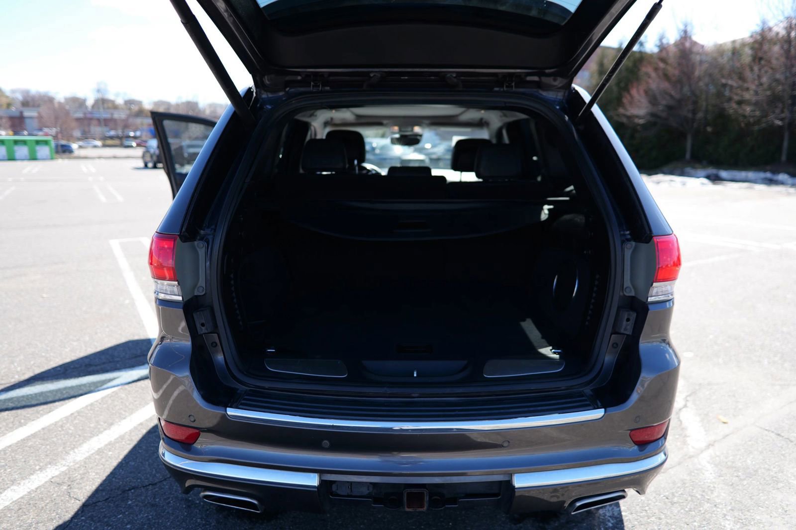 Used 2018 Jeep Grand Cherokee Summit image 31