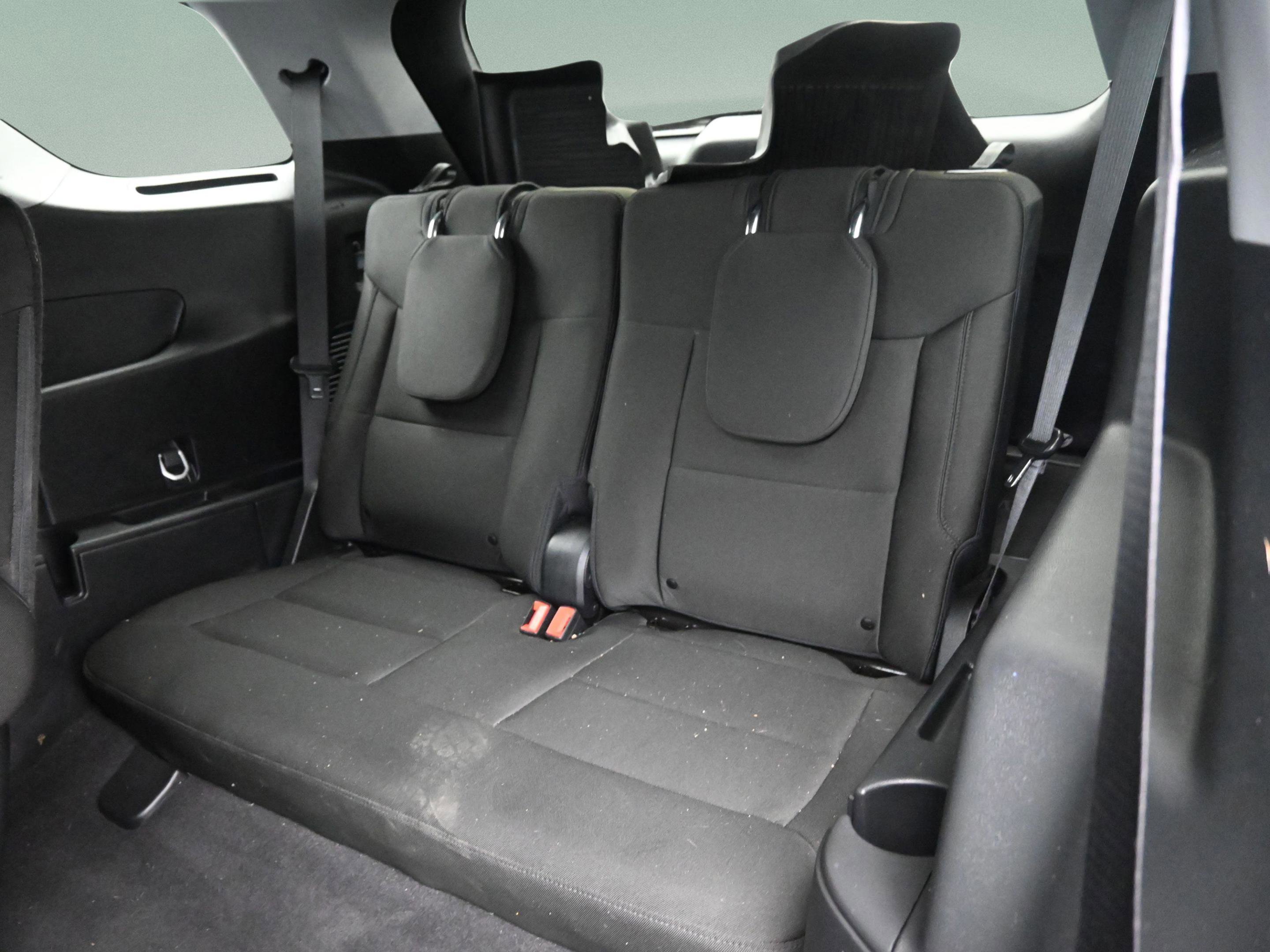 Used 2023 Ford Explorer XLT RWD image 14