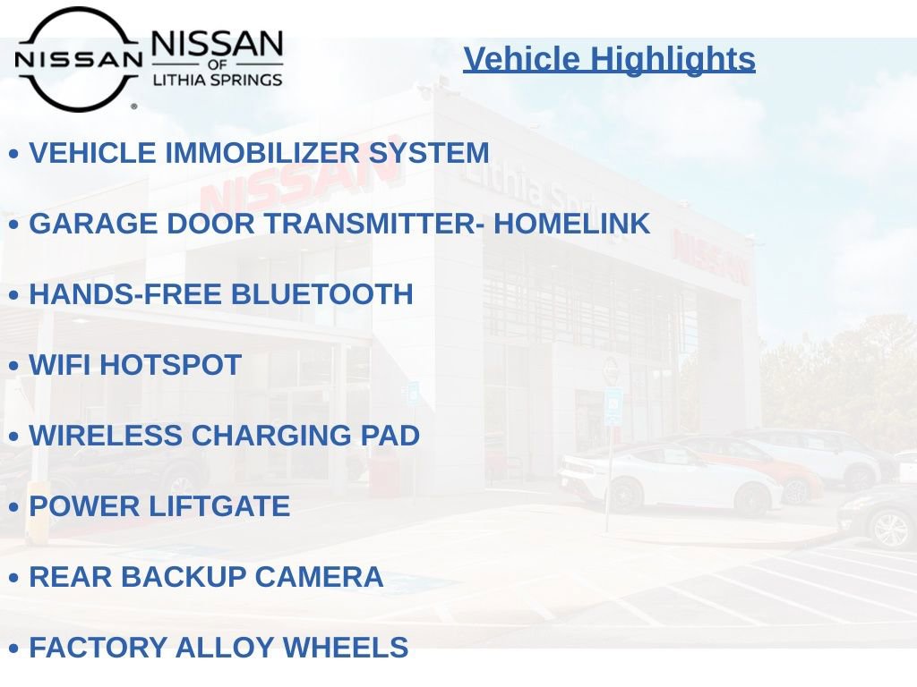 Used 2023 Chevrolet Traverse LT w/ LPO, Floor Liner Package AWD/4WD image 12