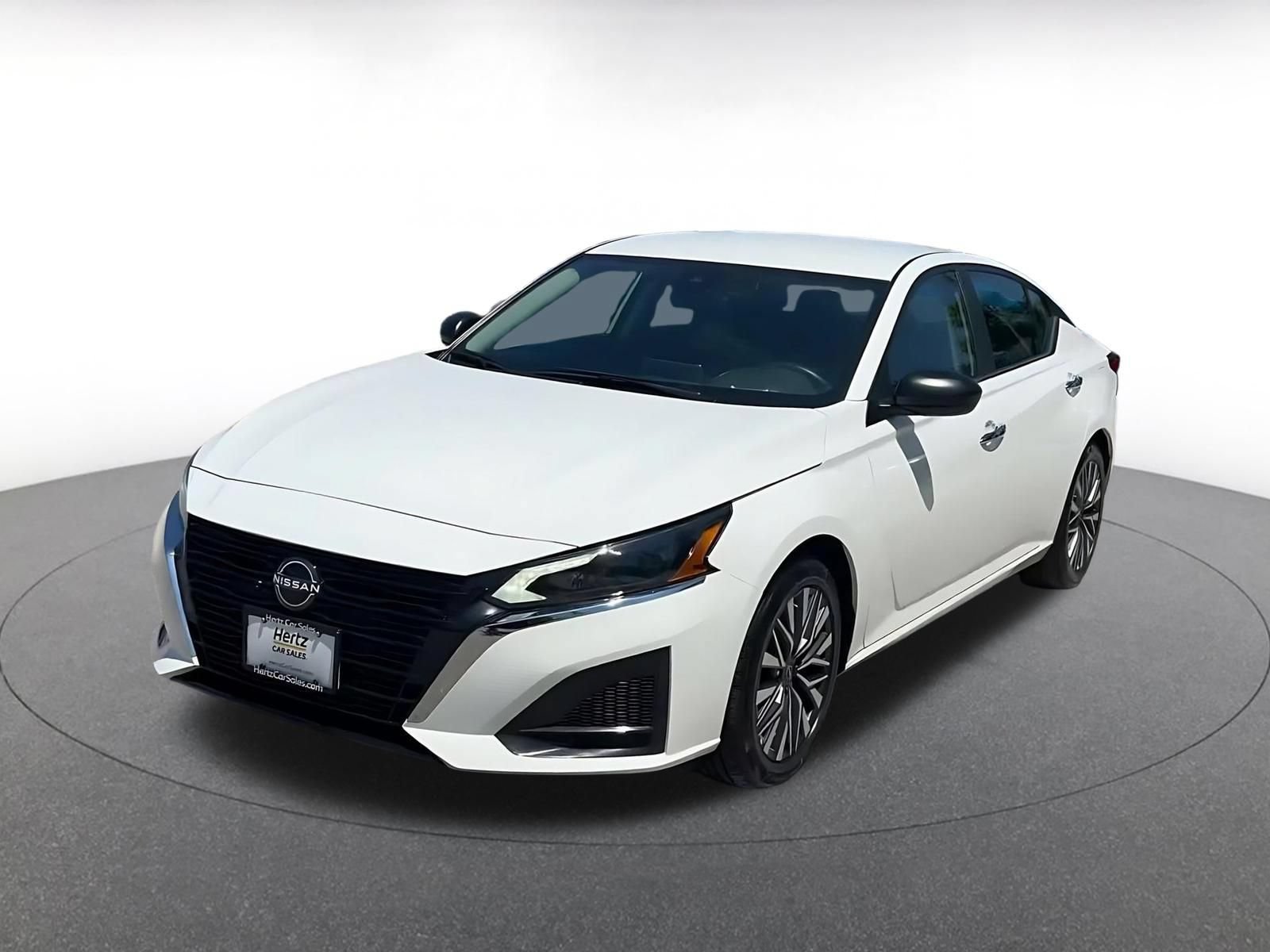 Used 2025 Nissan Altima 2.5 SV FWD image 5