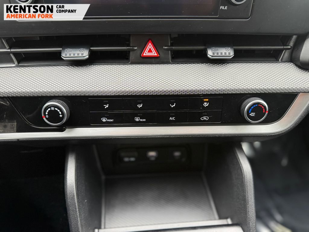 Used 2023 Kia Sportage LX AWD/4WD image 24
