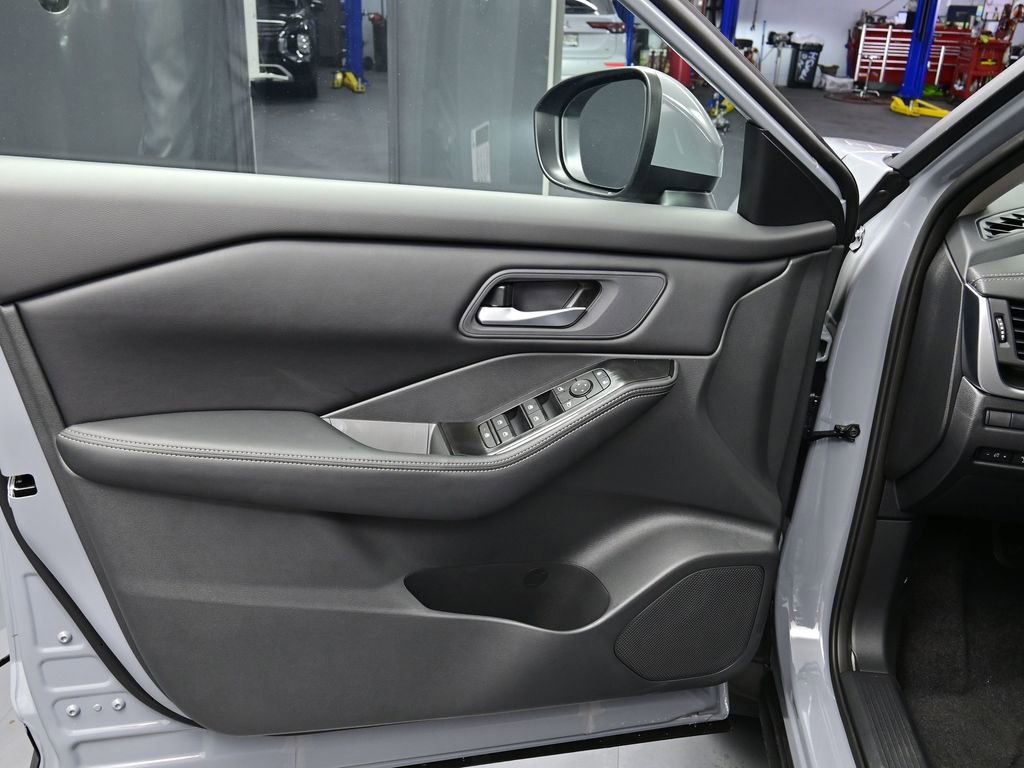 New 2026 Nissan Rogue SV image 14