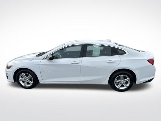 Used 2024 Chevrolet Malibu LT FWD image 2