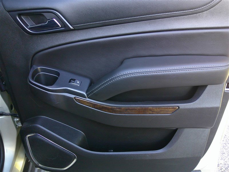 Used 2017 Chevrolet Suburban LT w/ Luxury Package image 21