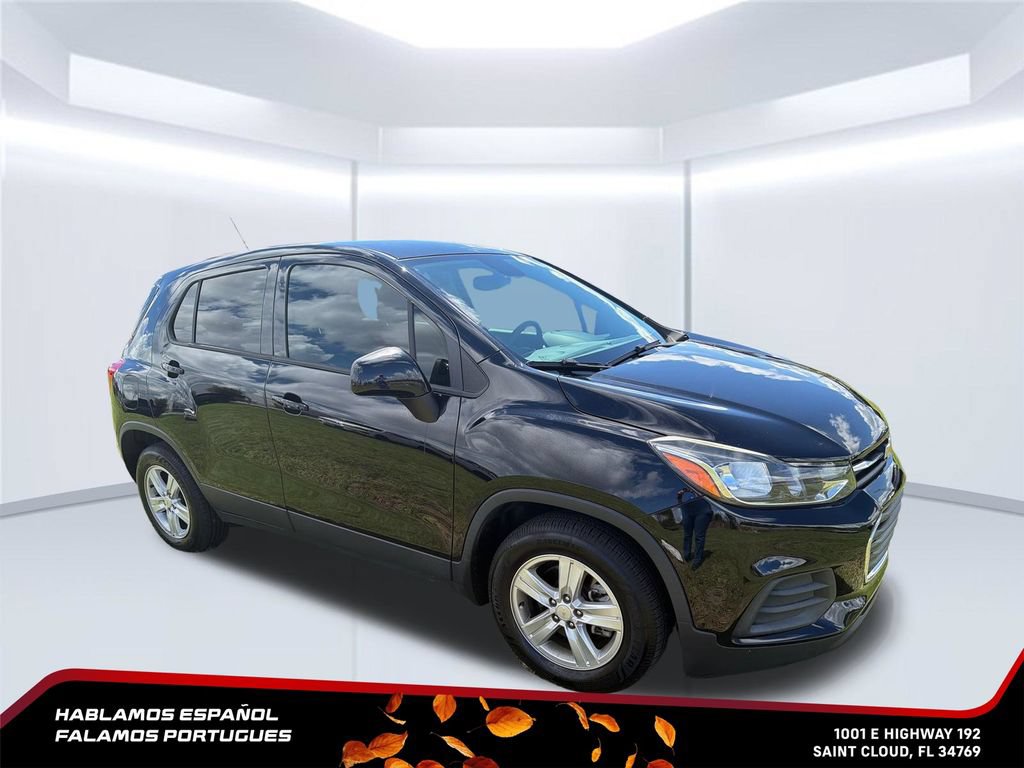 Used 2022 Chevrolet Trax LS w/ Tint and Cruise Package FWD image 7