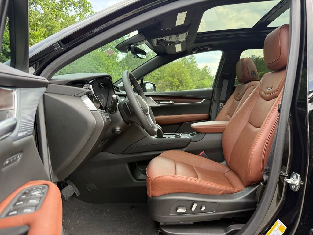 New 2026 Cadillac XT5 Premium Luxury w/ Driver Assist Package FWD image 19