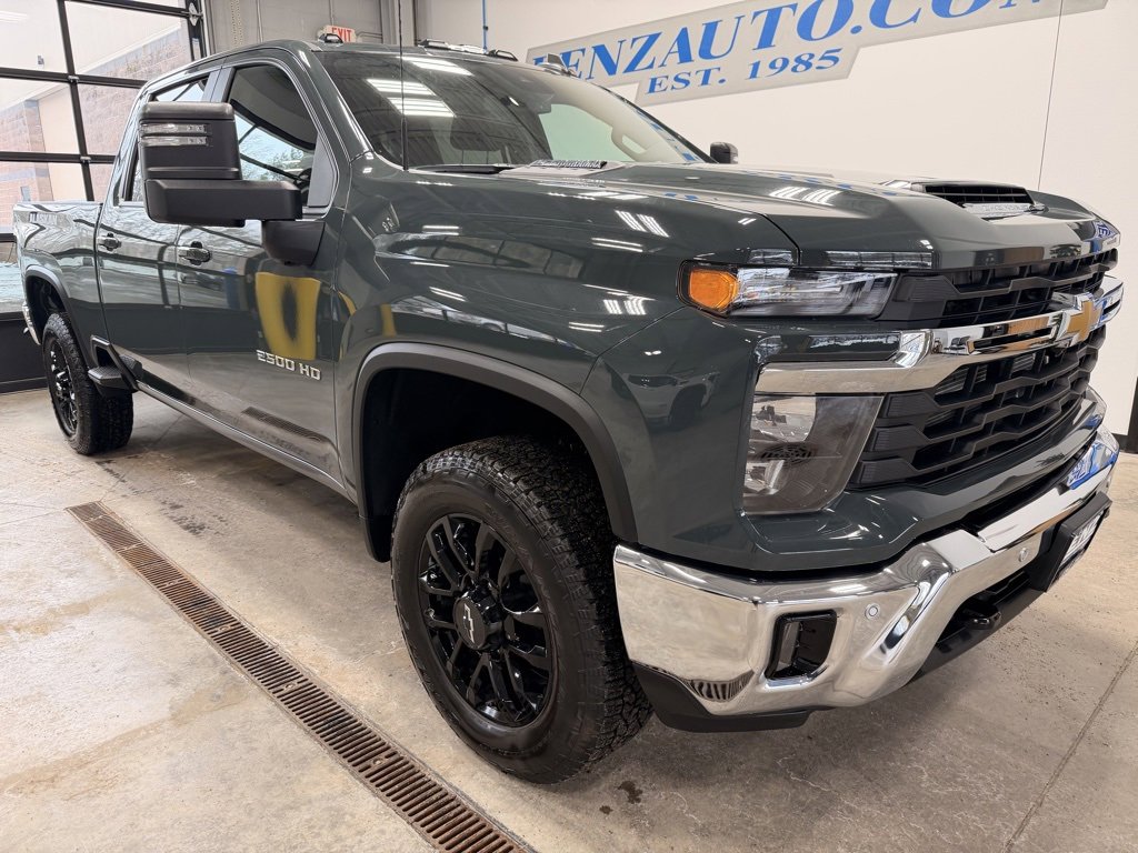 Used 2025 Chevrolet Silverado 2500 LT video 2