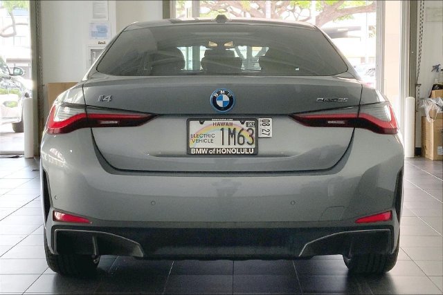 Used 2023 BMW i4 eDrive35 RWD image 4