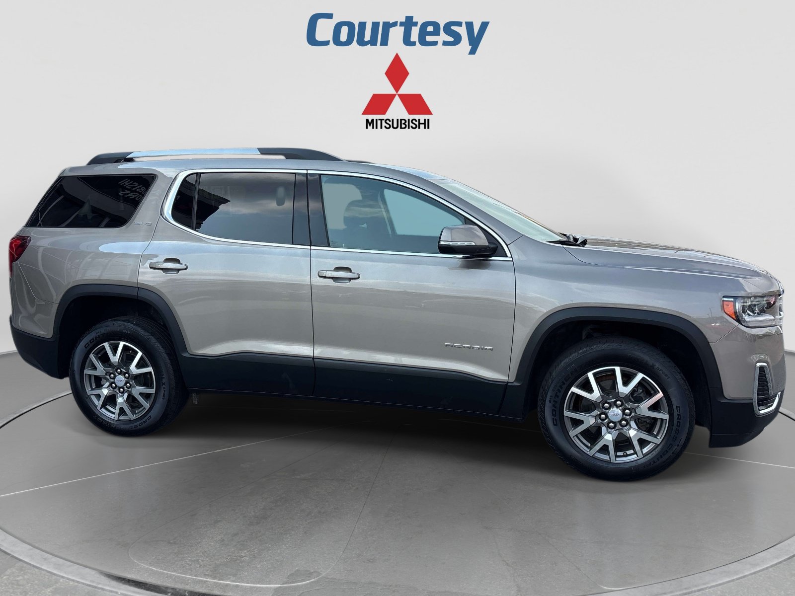 Used 2023 GMC Acadia SLE w/ Driver Convenience Package AWD/4WD image 6