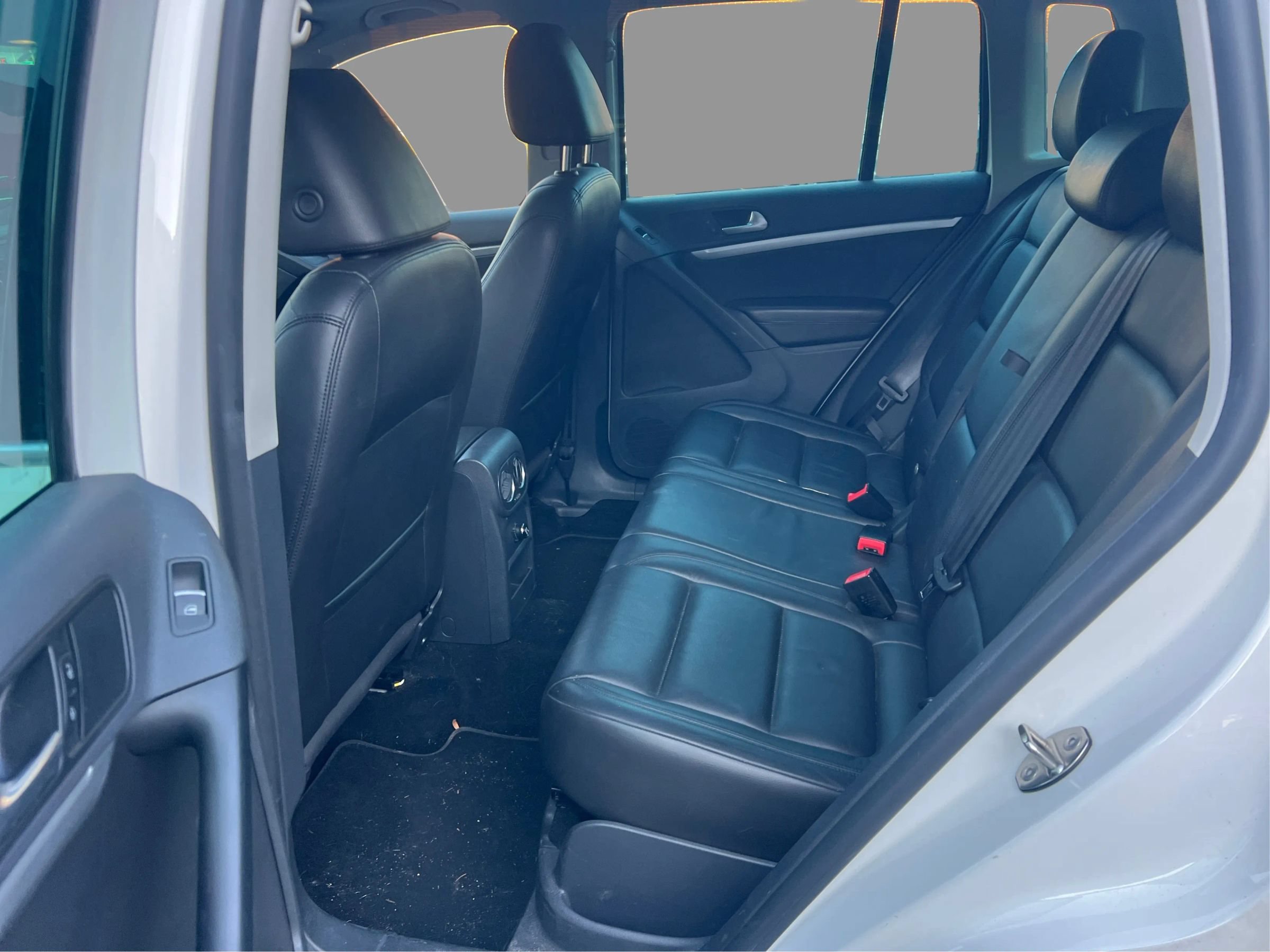 Used 2013 Volkswagen Tiguan SEL FWD image 11