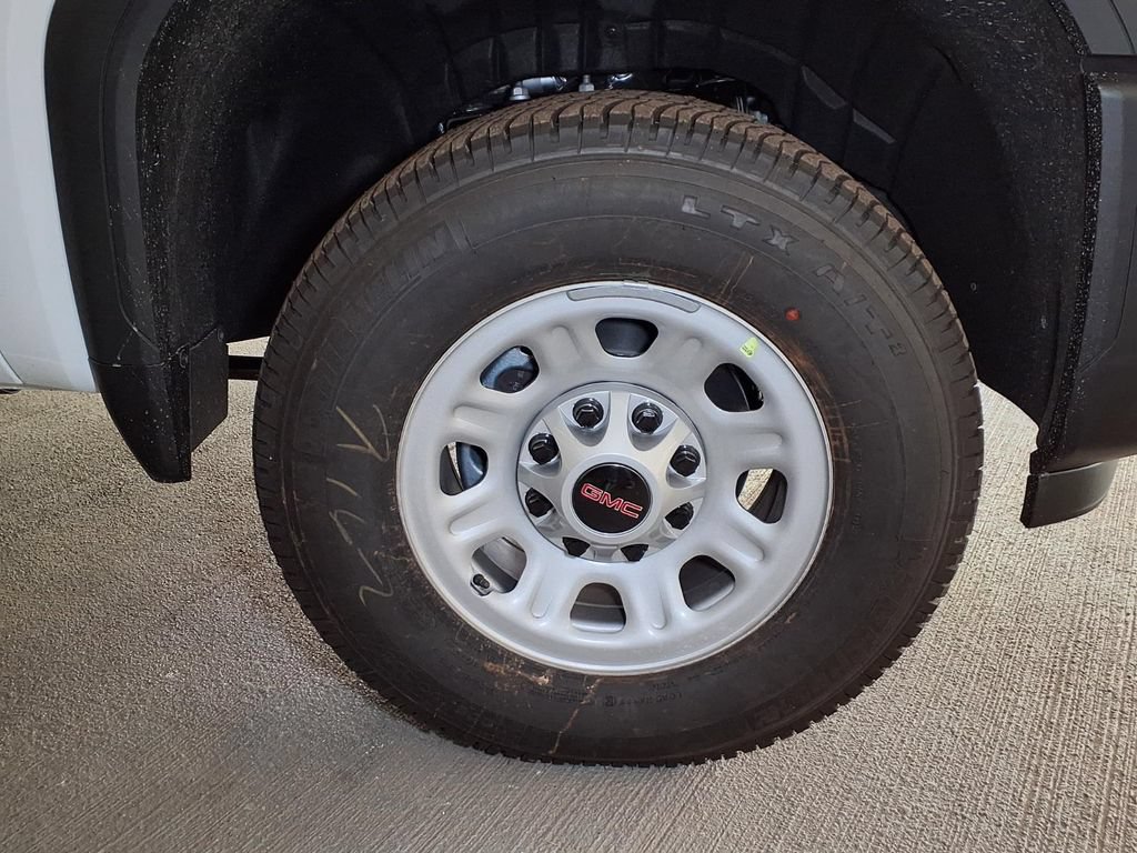 New 2026 GMC Sierra 3500 Pro AWD/4WD image 4