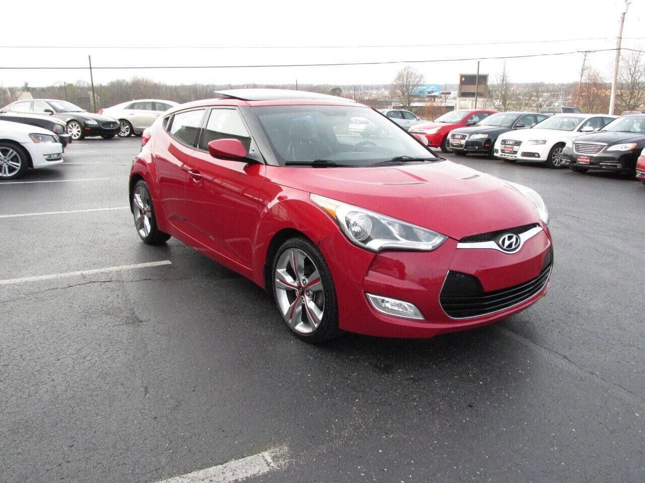 Used 2013 Hyundai Veloster w/ Style Pkg image 5
