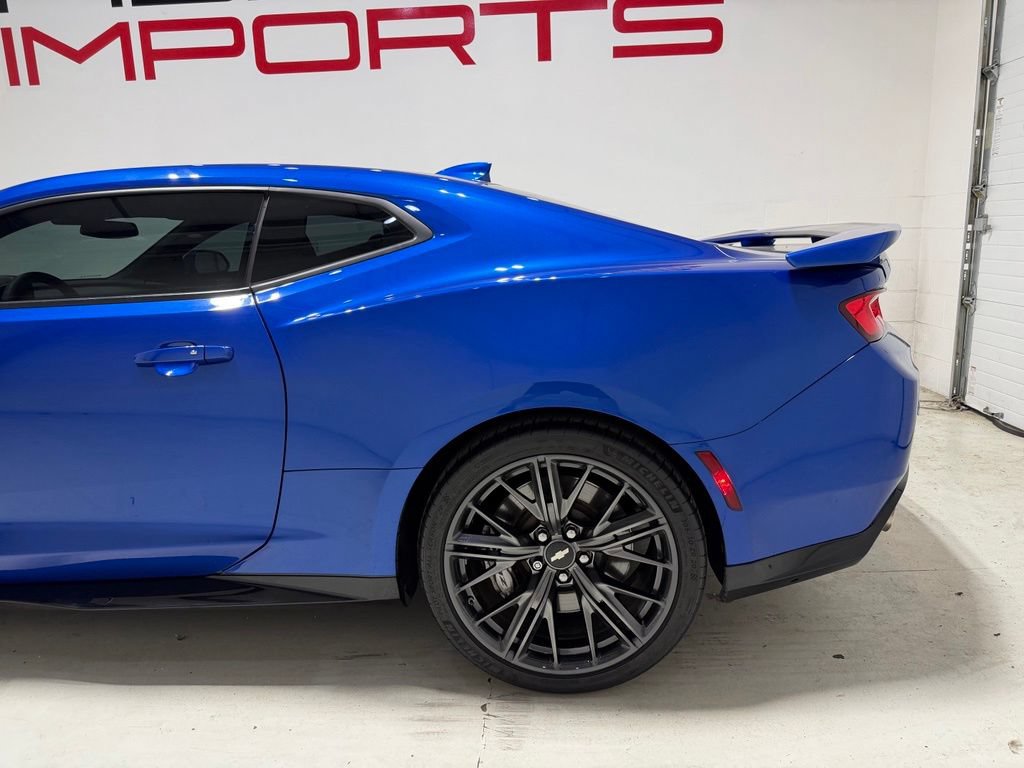 Used 2017 Chevrolet Camaro ZL1 RWD image 6
