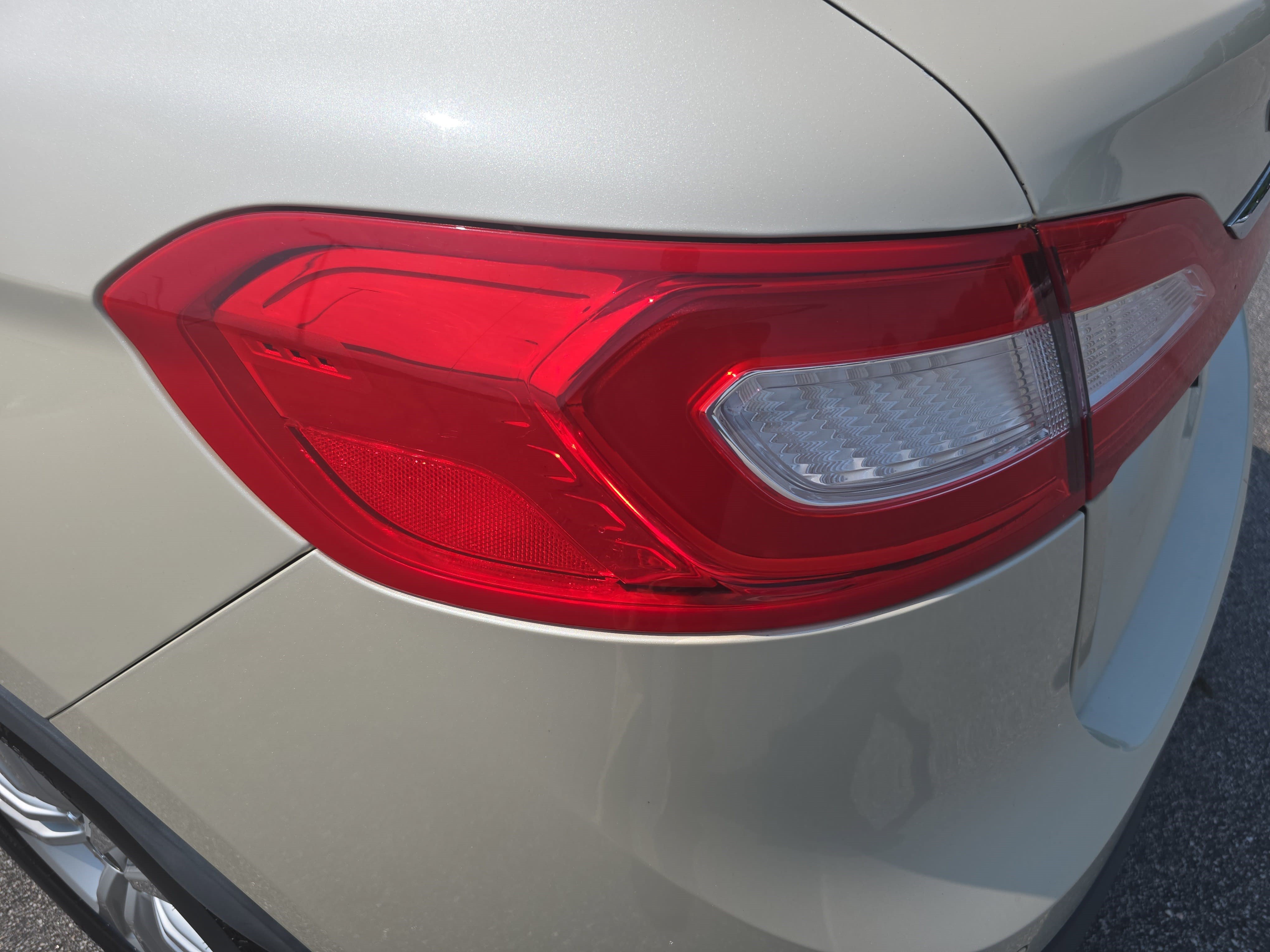Used 2018 Lincoln MKX Premiere FWD image 33