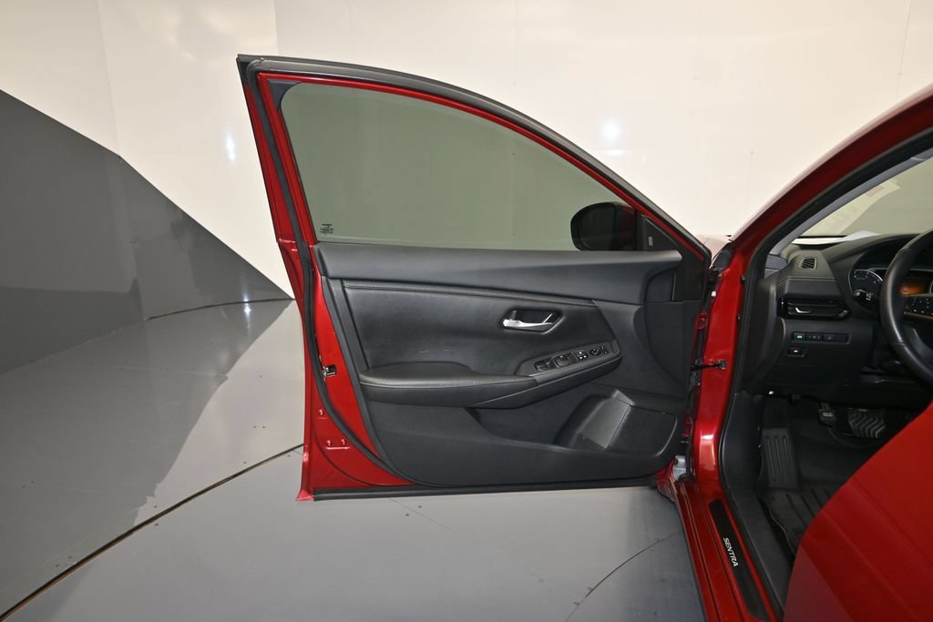 Used 2022 Nissan Sentra SV w/ All-Weather Package FWD image 10