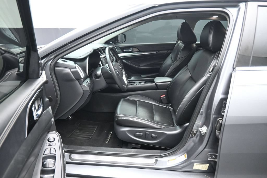 Used 2020 Nissan Maxima 3.5 SL w/ Illumination Package FWD image 11