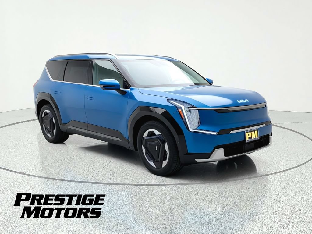Used 2024 Kia EV9 Land AWD/4WD image 1