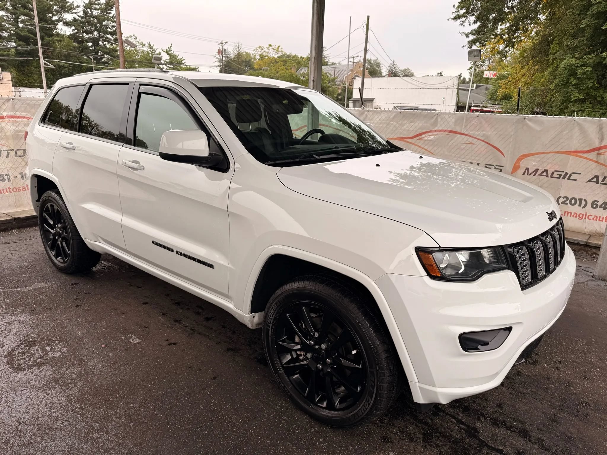 Used 2020 Jeep Grand Cherokee Altitude AWD/4WD image 54