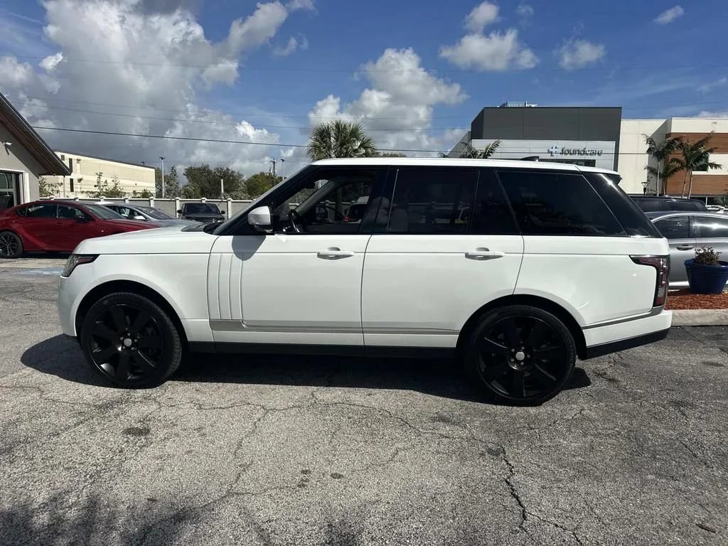 Used 2017 Land Rover Range Rover Supercharged AWD/4WD image 13
