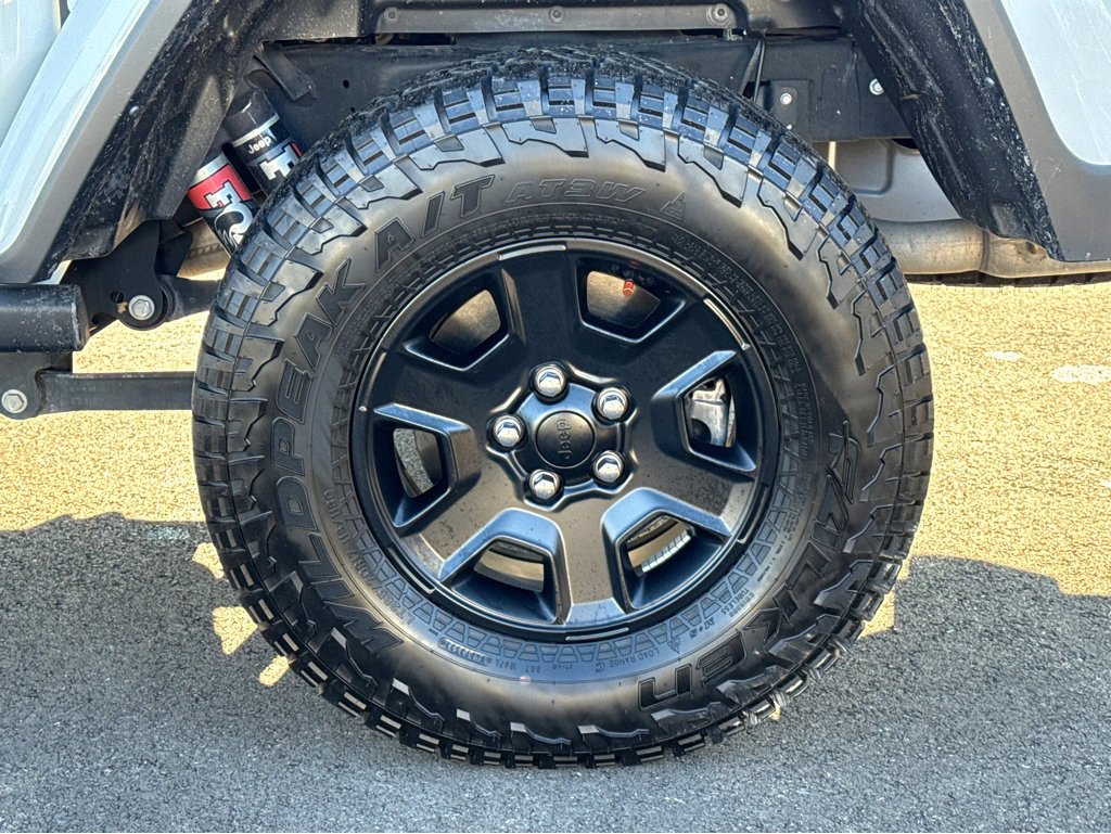 Certified 2023 Jeep Gladiator Mojave w/ Cold Weather Group image 7