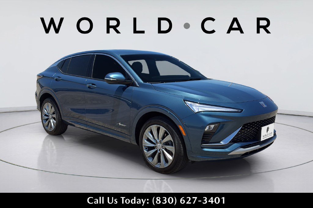 Used 2025 Buick Envista Avenir FWD image 2