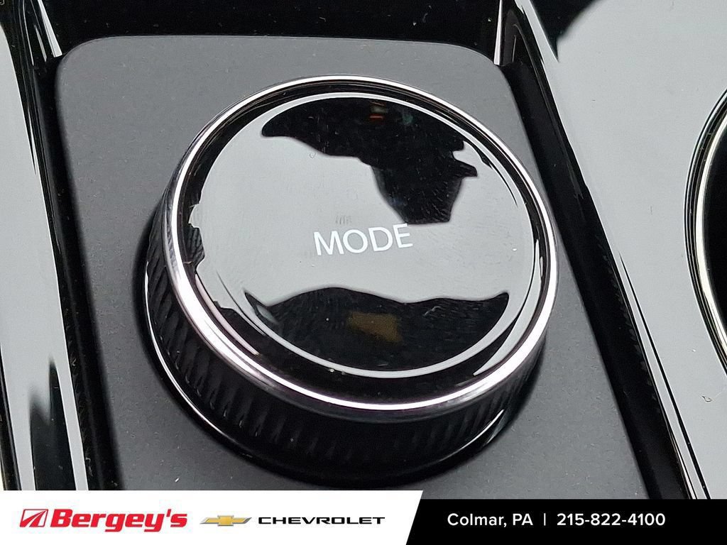 New 2026 Chevrolet Equinox RS w/ Safety and Technology Package FWD image 18
