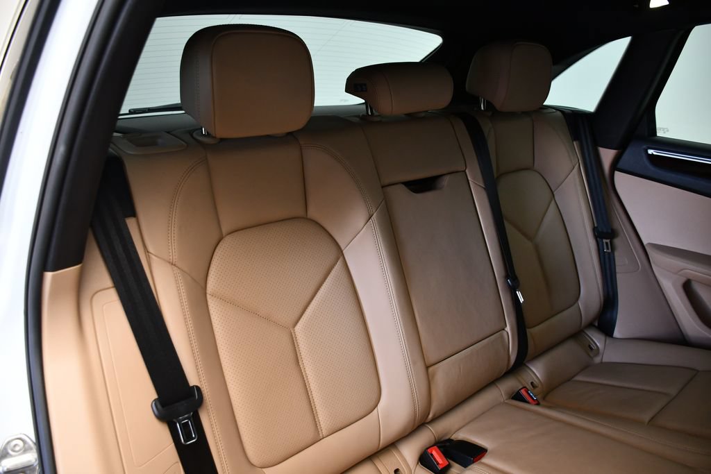 Certified 2023 Porsche Macan S AWD/4WD image 50