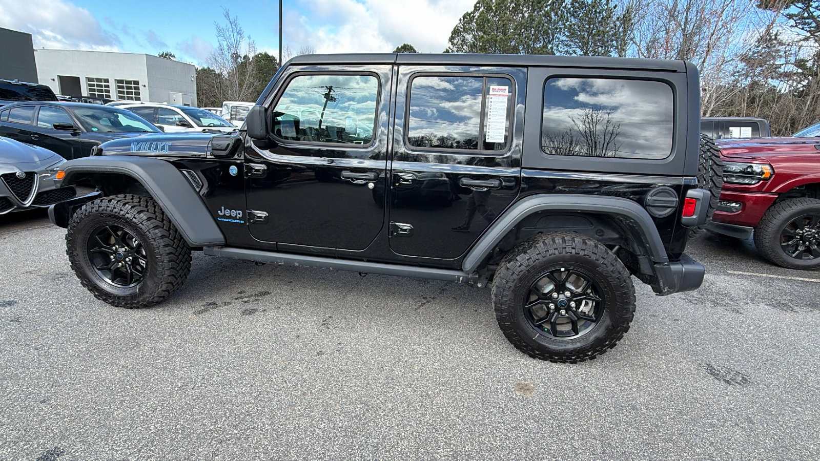 Used 2025 Jeep Wrangler Willys 4xe image 11