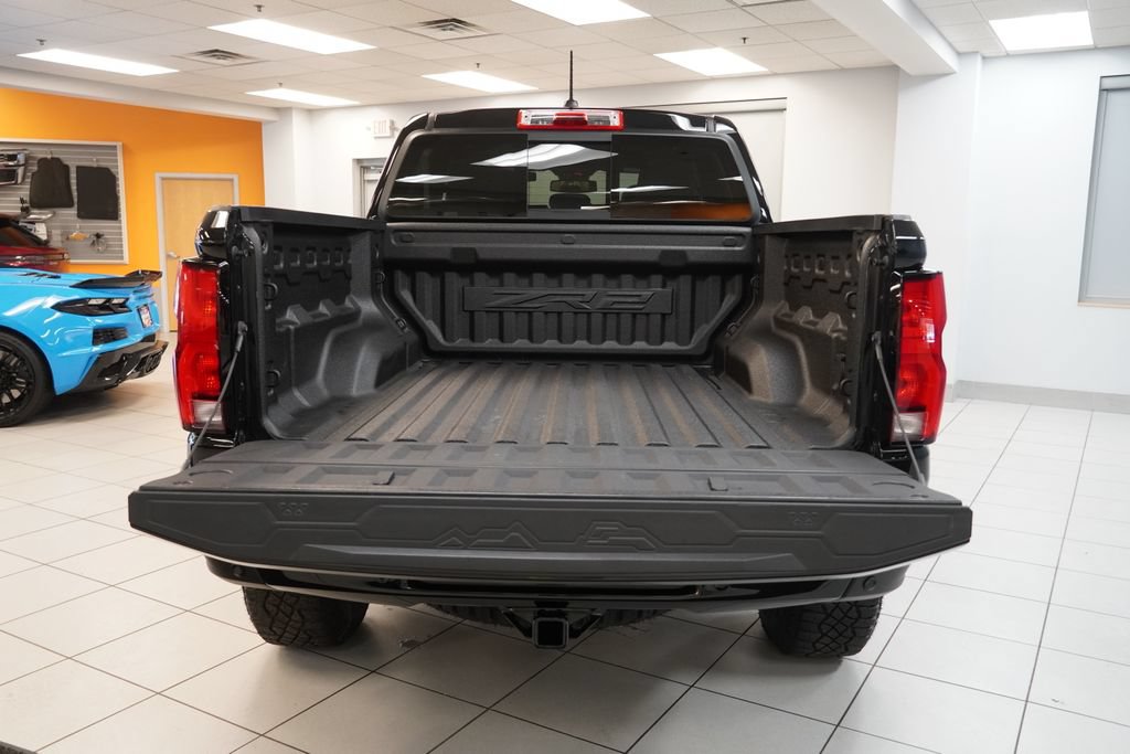 Used 2023 Chevrolet Colorado ZR2 w/ ZR2 Convenience Package III AWD/4WD image 10