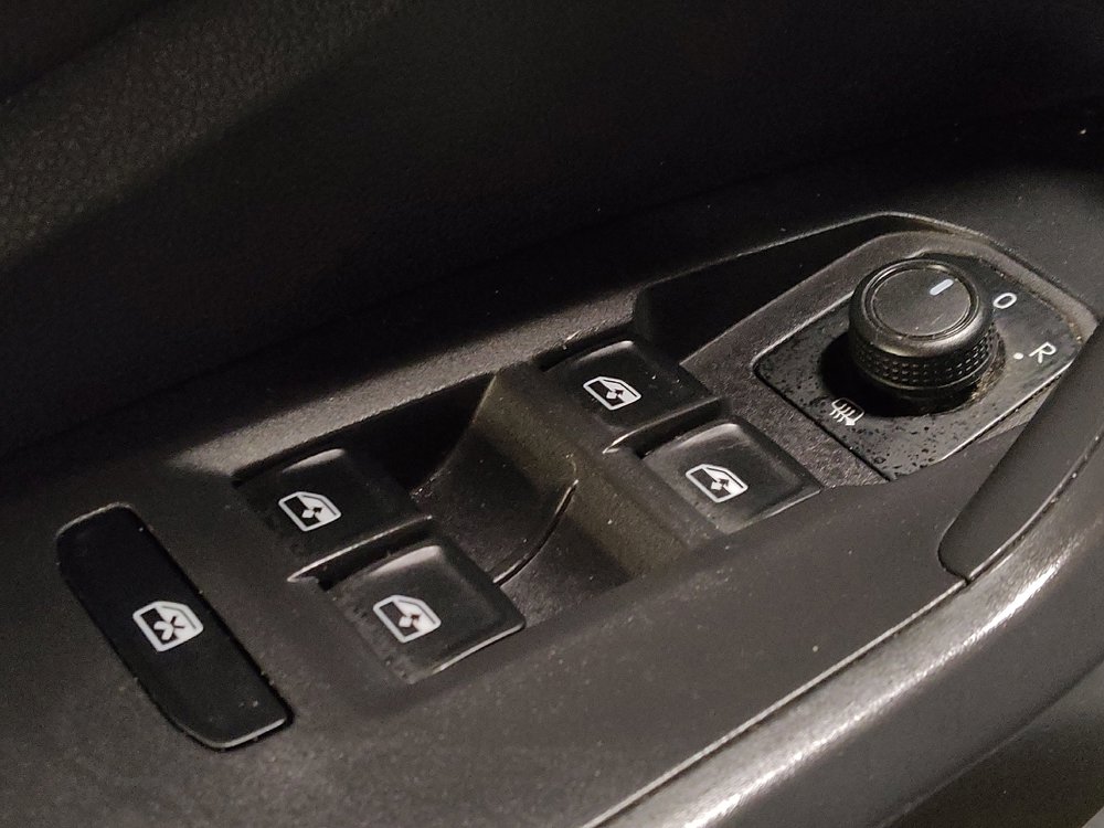 Used 2019 Volkswagen Jetta S w/ Driver Assistance Package FWD image 27