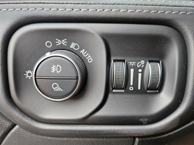 Used 2022 RAM 2500 Limited image 15